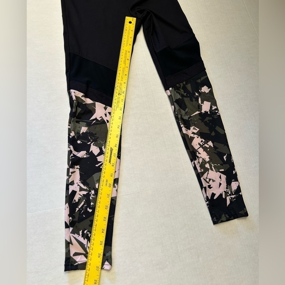 Balance Collection The Legging Dry Wik camouflage leggings Sz-S NWT S17 - Picture 11 of 14